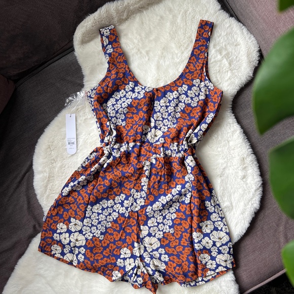 NWT Sisstrevolution Mimi Woven Romper size Sm - Picture 9 of 16